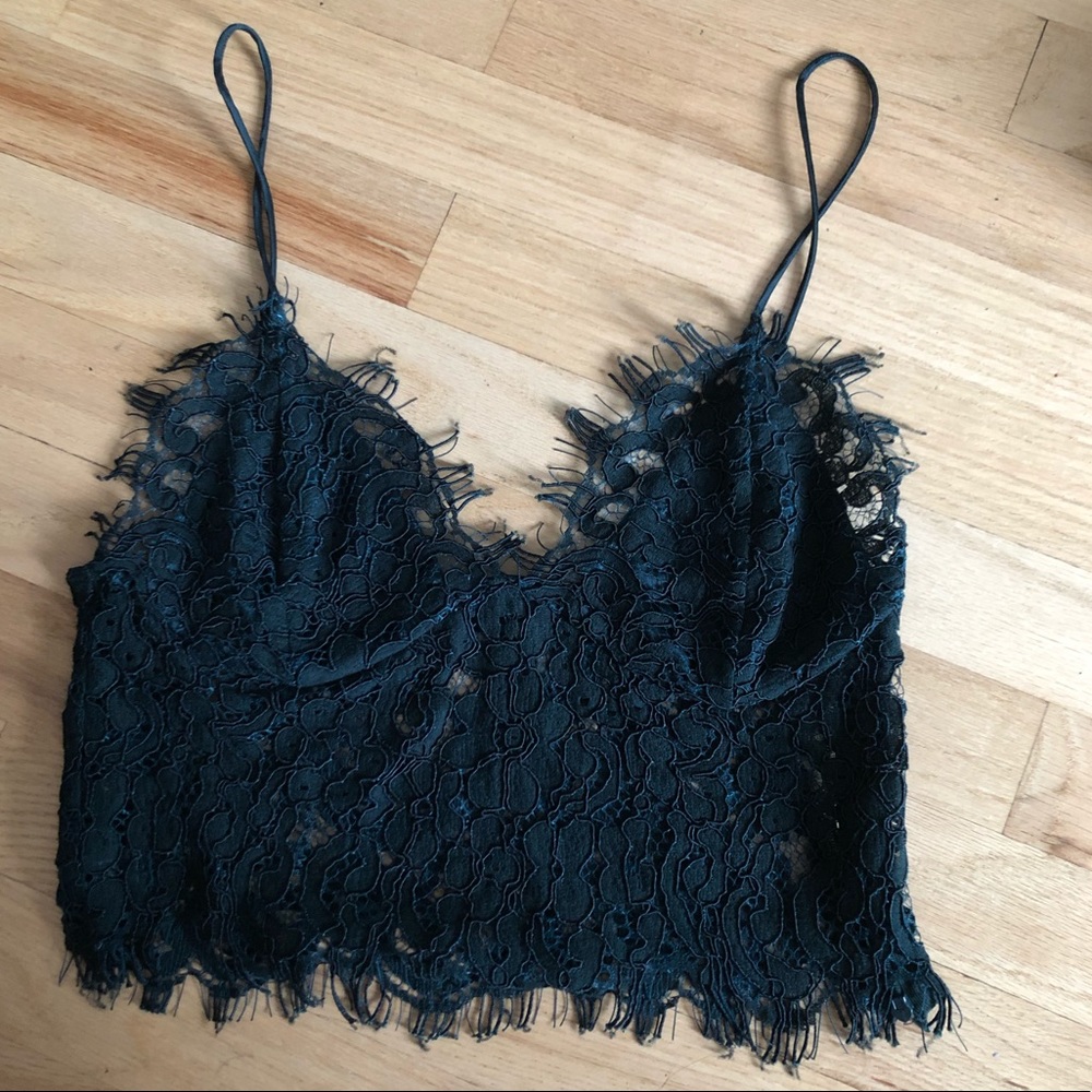 Lace cropped camisole top